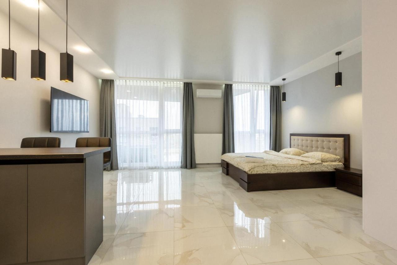 לבוב Vip Apartment Near Center מראה חיצוני תמונה